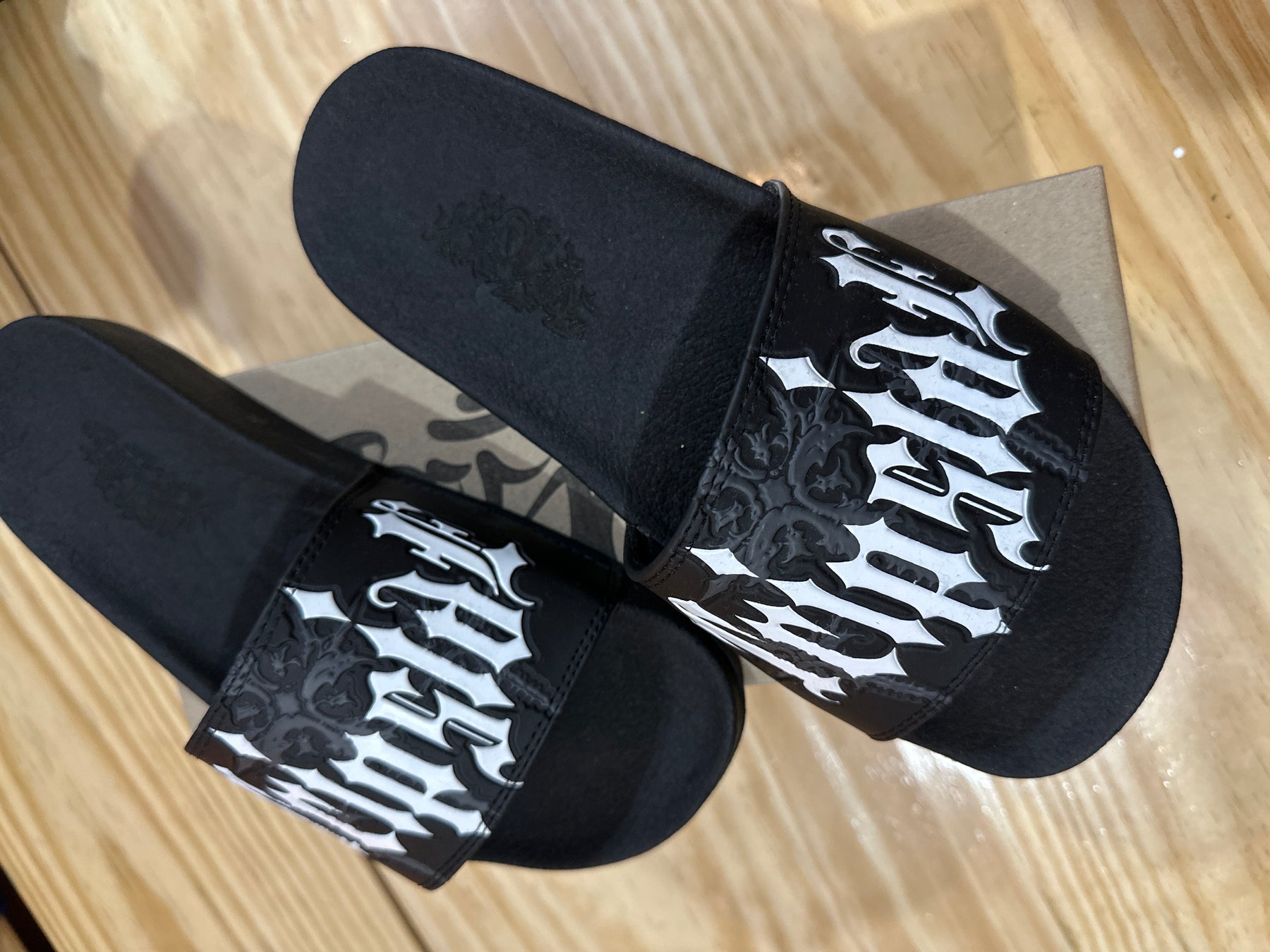Chinelo Slide Streetwear Masculino Preto Estampado