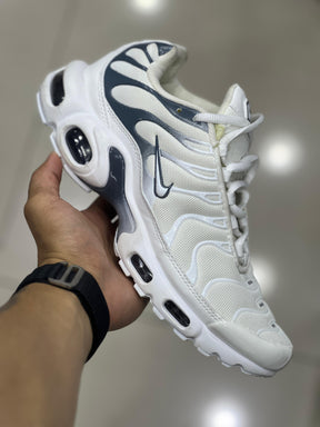 Tênis Nike TN