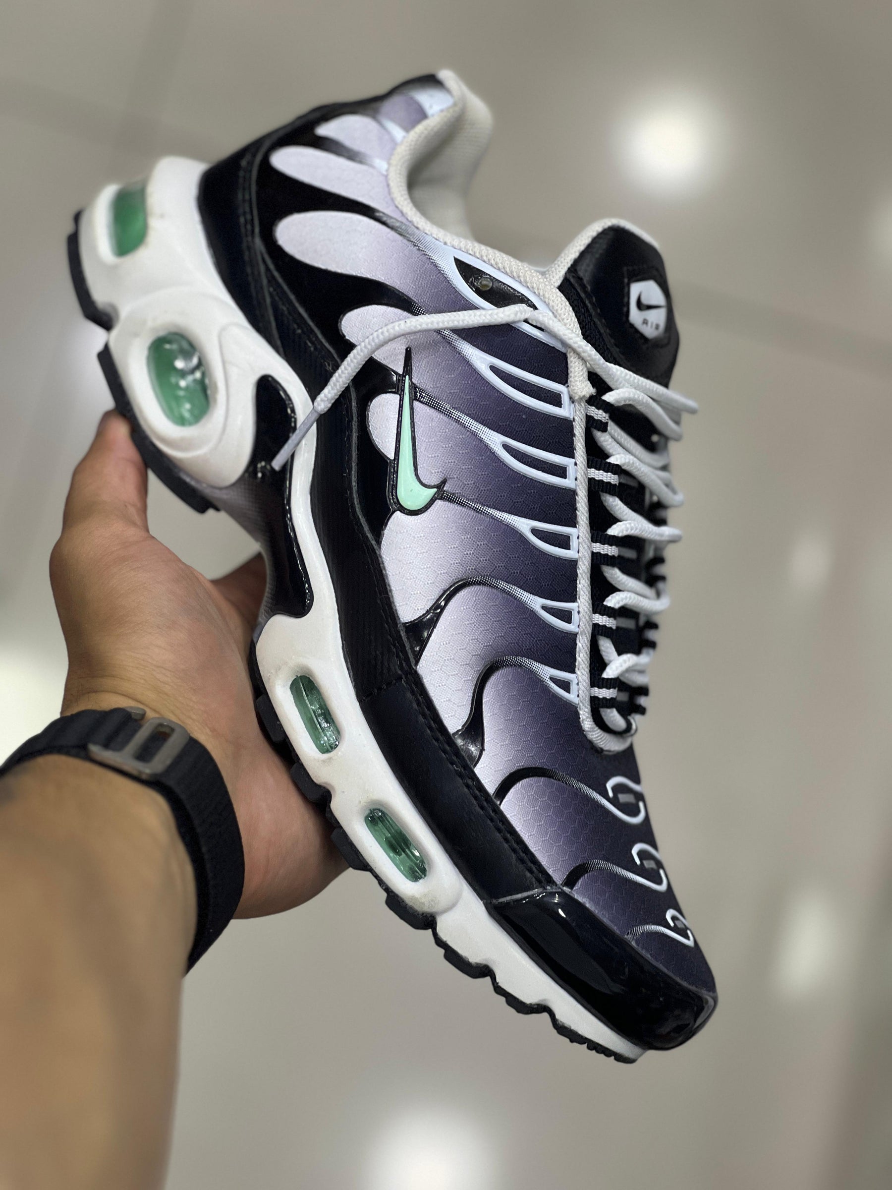 Tênis Nike TN