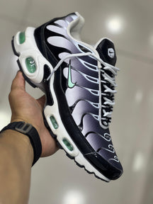 Tênis Nike TN