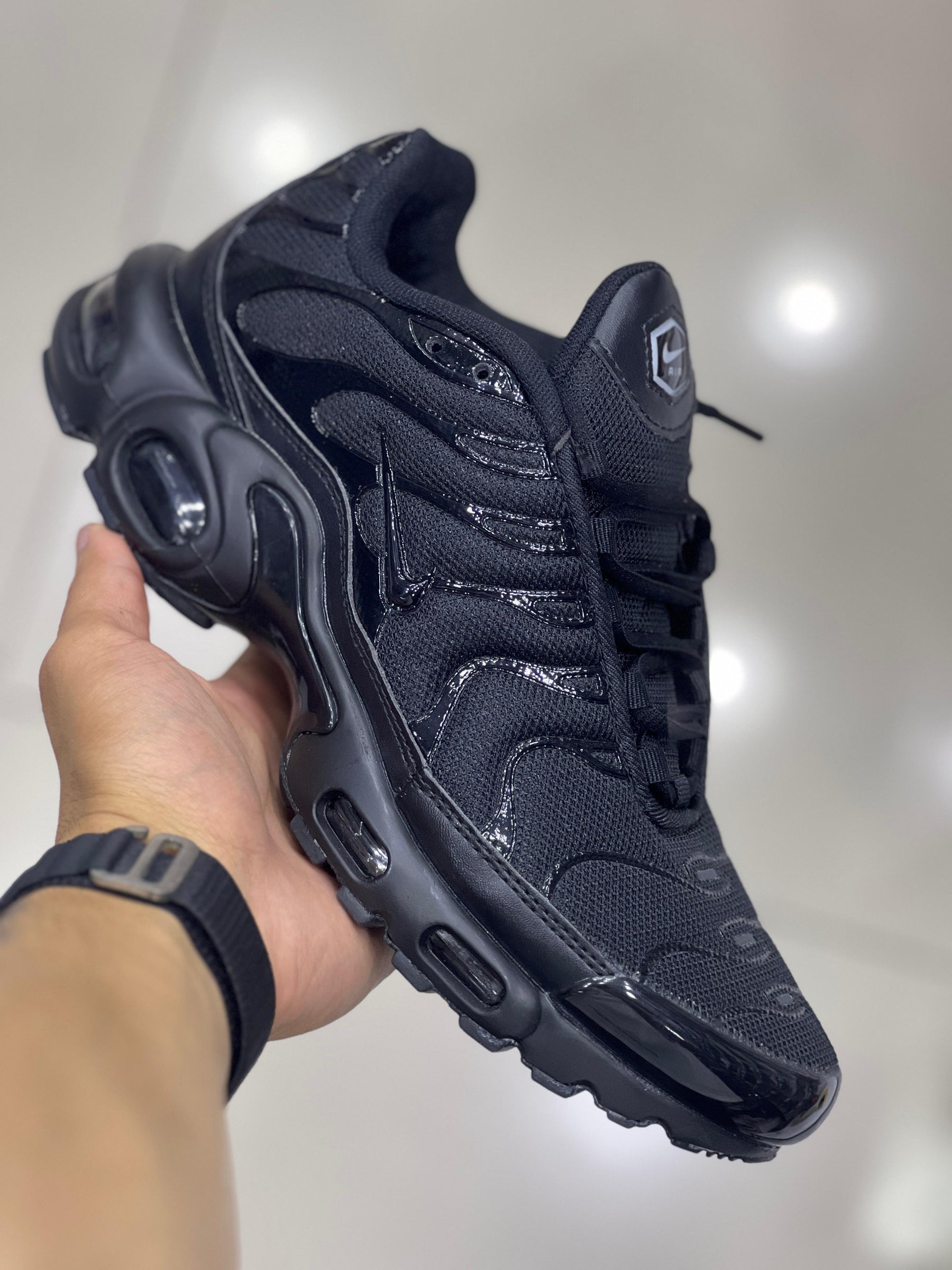 Tênis Nike TN