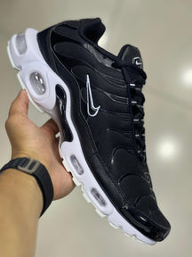 Tênis Nike TN